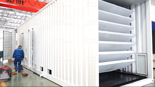 中亞客戶采購華全集裝箱發電站